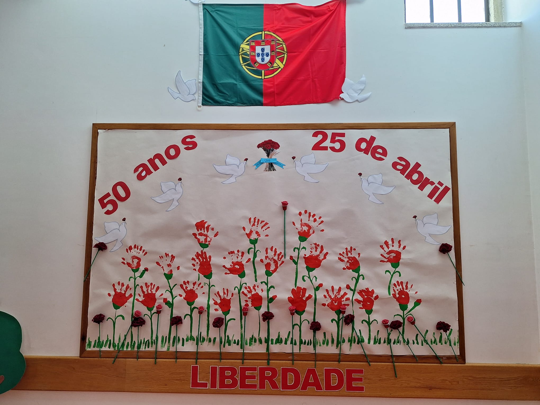 25 de Abril no Centro Escolar de Freixo de Numão